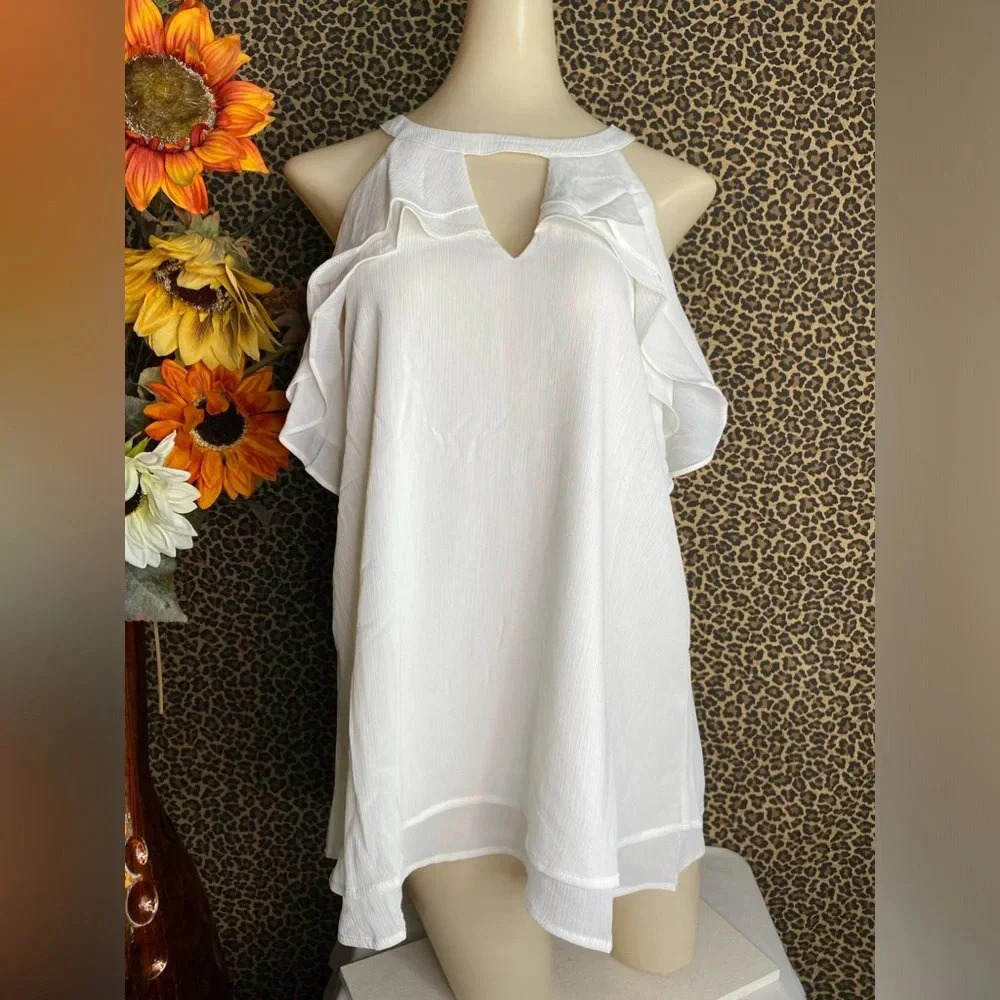 🌴3/$30🌴DOE & RAE Off White Cold Shoulder Ruffled Keyhole Blouse NWT